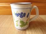 vintage mug tasse motifs plante Meli Adinkerke, Huis en Inrichting, Keuken | Servies, Ophalen of Verzenden, Zo goed als nieuw