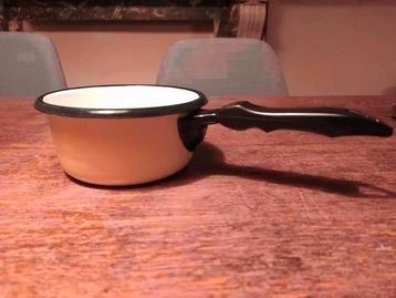 Emaille steelpannetje, Aubecq beschikbaar voor biedingen
