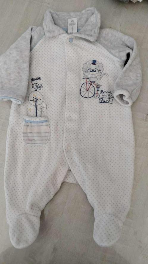 pyjama / boxpak maat 62 baby jongen, Kinderen en Baby's, Babykleding | Maat 62, Zo goed als nieuw, Jongetje, Nacht- of Onderkleding