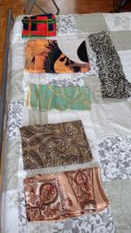 Plusieurs foulard EN soie, Ophalen