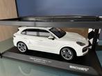 1/18 Porsche Cayenne Turbo S - Minichamps, Ophalen of Verzenden