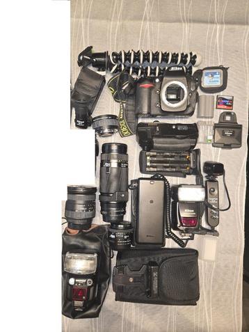 Nikon D300 + diverse accessoires. beschikbaar voor biedingen