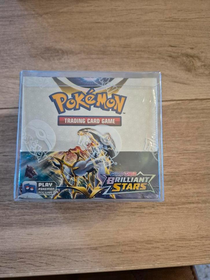 Pokémon brilliant stars boosterbox sealed, Hobby & Loisirs créatifs, Jeux de cartes à collectionner | Pokémon, Booster box, Enlèvement ou Envoi