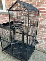 ZEER GROTE PAPEGAAIENKOOI KASTEELTJE NU 190 EURO, Dieren en Toebehoren, Ophalen, Zo goed als nieuw, Metaal, Volière