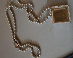 joli medaillon carre avec chaine (medaillon 3cm sur3cm), Handtassen en Accessoires, Kettingen, Verzenden, Zo goed als nieuw