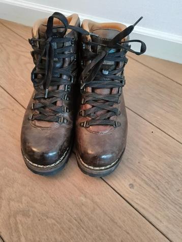 Meindl wandelschoenen beschikbaar voor biedingen