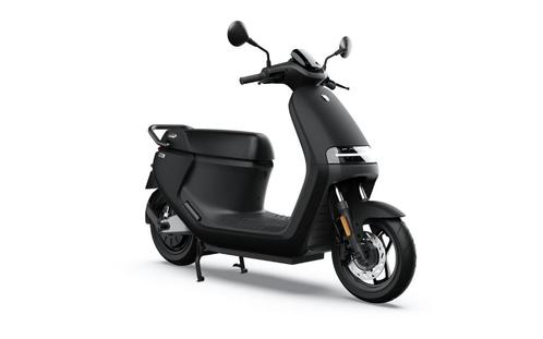 SEGWAY E125S (45km/u) Mat zwart met helm en 1 jaar garantie, Fietsen en Brommers, Scooters | Overige merken, Gebruikt, Klasse B (45 km/u)