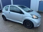Toyota Aygo *BELGIAN ORIGINE-EXPORT* (bj 2006), Autos, Toyota, Argent ou Gris, Achat, Entreprise, Boîte manuelle