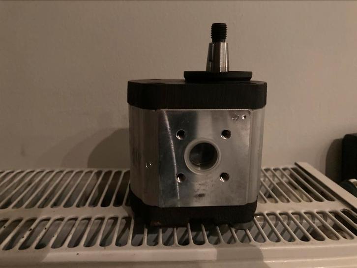 Moteur hydraulique Bosch Rexroth, Bricolage & Construction, Outillage | Pièces de machine & Accessoires, Comme neuf, Enlèvement ou Envoi