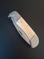 Couteau  de chasse, corne et métal argenté.  20cm ouvert, Antiquités & Art, Enlèvement ou Envoi