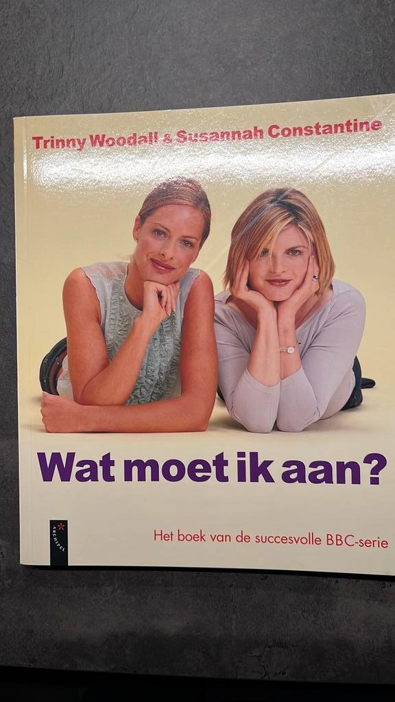 S. Constantine - Wat moet ik aan?, Boeken, Mode, Ophalen of Verzenden