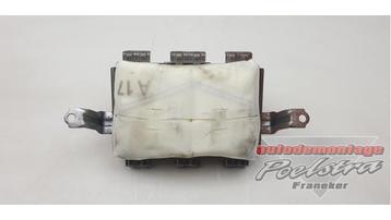 Airbag rechts (Dashboard) van een Peugeot 108 beschikbaar voor biedingen