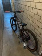 Cube flying circus dirtjumper (2025 model), Fietsen en Brommers, Hardtail, Heren, Ophalen of Verzenden, Zo goed als nieuw