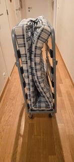 Opvouwbed met matras voor 1 persoon, Huis en Inrichting, Eenpersoons, Beige, Zo goed als nieuw, 80 cm