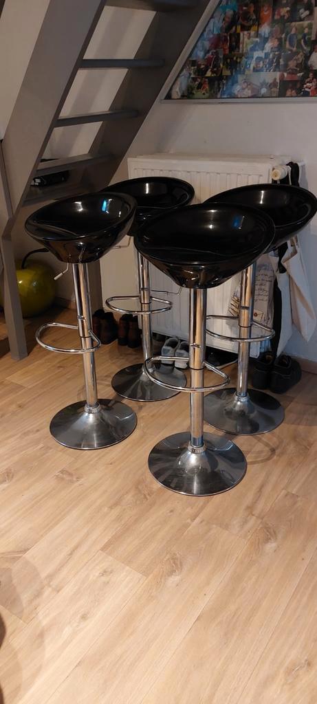 4 barkrukken in hoogte verstelbaar, Huis en Inrichting, Barkrukken, In hoogte verstelbaar, Ophalen