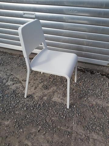 Keukenstoelen of terras/veranda  beschikbaar voor biedingen