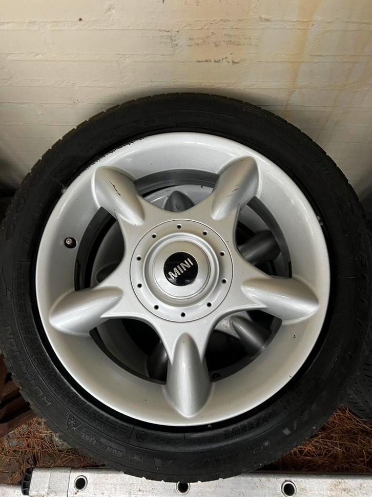 Mini Cooper velgen met winterbanden ❄️, Auto-onderdelen, Banden en Velgen, Velg(en), Winterbanden, Ophalen