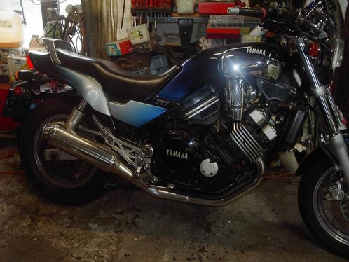 Vend échange fzx Yamaha 750 OLDTIMER, Motoren, Motoren | Oldtimers, SuperMoto, 12 t/m 35 kW, 4 cilinders, Ophalen