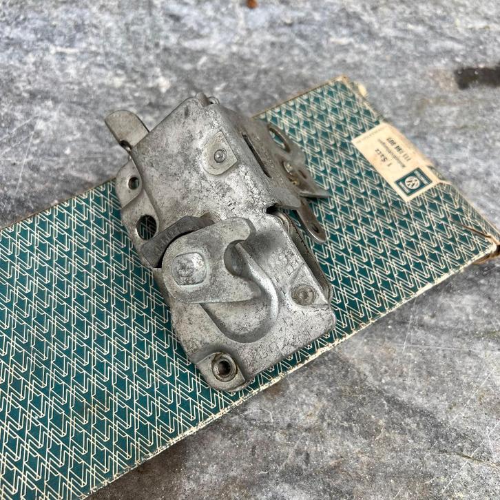 VW NOS Type 3 T34 Deurslot links 1966 en ouder, Auto diversen, Auto-accessoires, Zo goed als nieuw, Ophalen of Verzenden