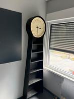 Boekenkast met klok IKEA PS PENDEL, Huis en Inrichting, Kasten | Boekenkasten, Ophalen, Gebruikt