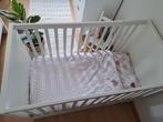 Peuterbed Ikea Stuva wit met lades (nieuwprijs €250), Kinderen en Baby's, Ophalen, Zo goed als nieuw, Minder dan 140 cm, Minder dan 70 cm