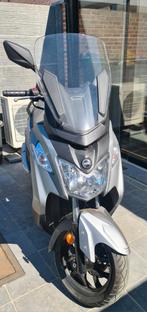 Sym Joymax Z 125 van 2021 met 9300 kilometers, Fietsen en Brommers, Ophalen, 125 cc, Zo goed als nieuw, Benzine