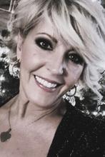 Pure verwennerij Lomi lomi,Massage  info bel 0471601033, Ontspanningsmassage