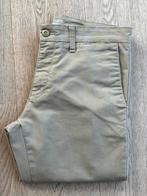 Beige broek Carhartt, maat 32/34, Kleding | Heren, Broeken en Pantalons, Beige, Carhartt, Overige maten, Ophalen of Verzenden