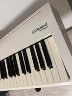 Piano numérique Roland FP-30X  + pédale + support + housse, Muziek en Instrumenten, Piano's, Ophalen, Zo goed als nieuw, Piano