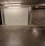 Box et Emplacement de parking a saint catherine centre ville, Immo, Garages & Places de parking