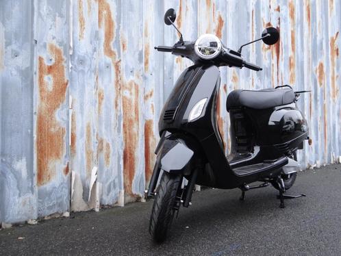 E-line elektrische scooter b klasse demo model, Fietsen en Brommers, Snorfietsen en Snorscooters, Zo goed als nieuw, Overige merken