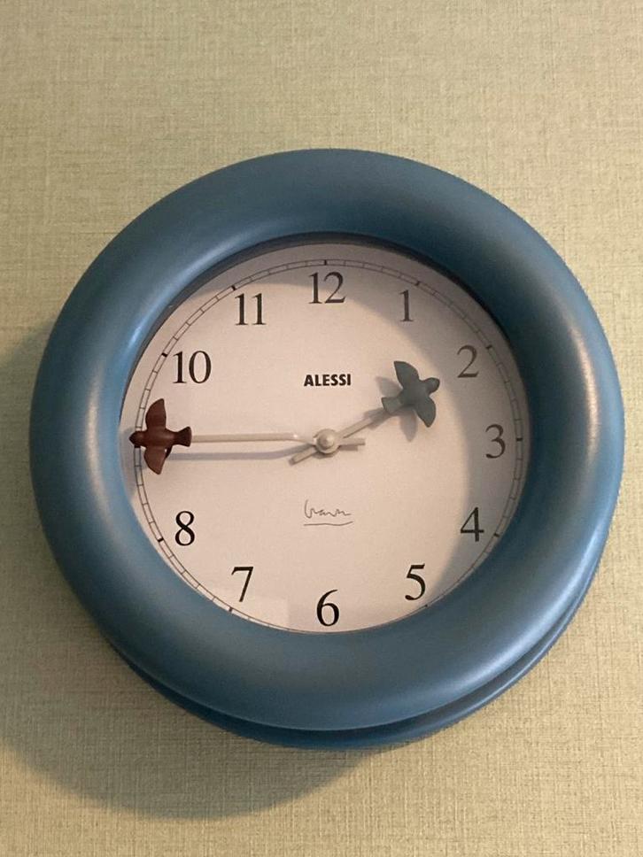 Alessi wandklok “Time Flies” - Michael Graves, Antiek en Kunst, Antiek | Klokken, Ophalen of Verzenden