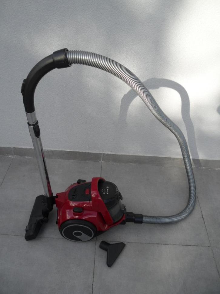 Aspirateur Bosch, Elektronische apparatuur, Stofzuigers, Gebruikt, Stofzuiger, Reservoir, Ophalen