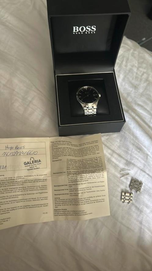 Horloge HUGO BOSS 2021, Handtassen en Accessoires, Horloges | Heren, Gebruikt, Polshorloge, Overige merken, Staal, Staal, Ophalen of Verzenden
