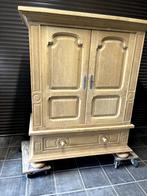 massief eiken buffetkast, Huis en Inrichting, Kasten | Buffetkasten, Ophalen, Eikenhout