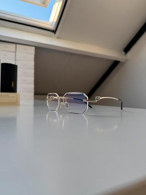 Cartier custom cut glasses/lunette || full set, Handtassen en Accessoires, Zonnebrillen en Brillen | Heren, Ophalen of Verzenden