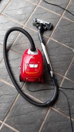 Stofzuiger AEG VX8 X Silence, Elektronische apparatuur, Stofzuigers, Gebruikt, Stofzuiger, 1200 tot 1600 watt, Ophalen