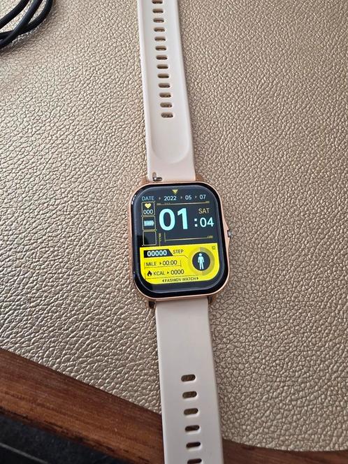 Smartwatch met vele tools, Bluetooth., Handtassen en Accessoires, Smartwatches, Zo goed als nieuw, Android, Ophalen of Verzenden