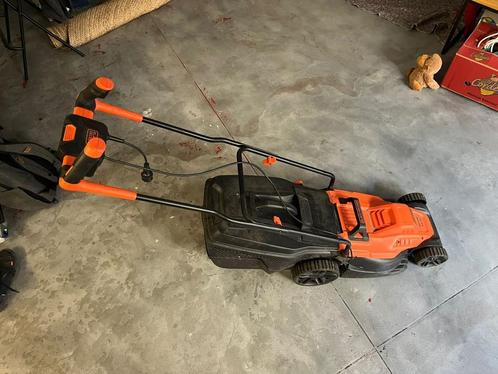 Elektrische grasmaaier, Tuin en Terras, Grasmaaiers, Zo goed als nieuw, Elektrische grasmaaier, 30 t/m 39 cm, Cirkelmaaier, Opvangbak