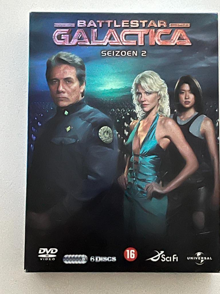 Battlestar Galactica - Seizoen 2 (DVD), CD & DVD, DVD | TV & Séries télévisées, Utilisé, Science-Fiction et Fantasy, Coffret, À partir de 16 ans
