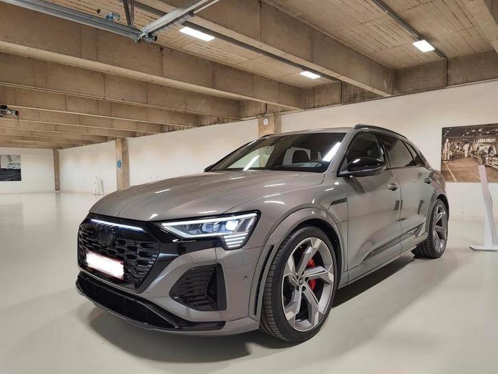 Audi Sq8 Etron met garantie, Auto's, Audi, Particulier, Q8 e-tron, 360° camera, 4x4, ABS, Achteruitrijcamera, Adaptieve lichten