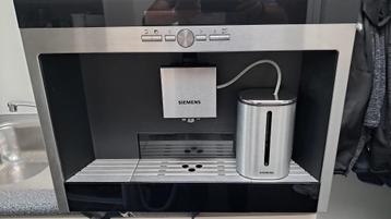 Inbouw koffiemachine SIEMENS TK76K573 / klein defect beschikbaar voor biedingen