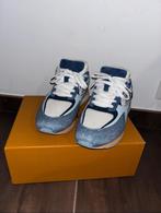 Louis vuitton run away, Kleding | Heren, Schoenen, Ophalen, Gedragen
