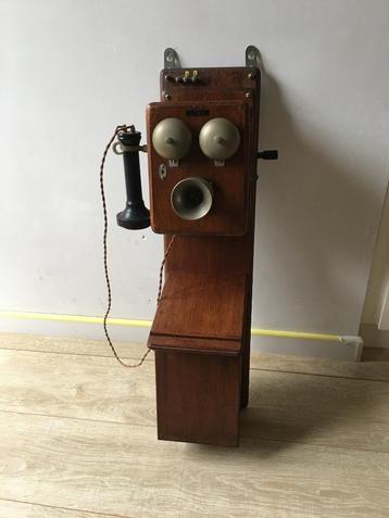 Antieke telefoon nog werkende  beschikbaar voor biedingen