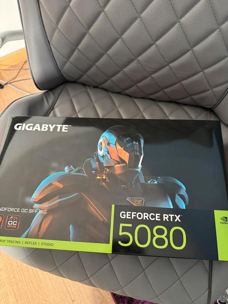 GIGABYTE GeForce RTX 5080 WINDFORCE OC SFF 16G, Computers en Software, Videokaarten, Nvidia, PCI, Ophalen of Verzenden