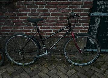2 crossfietsen beschikbaar voor biedingen