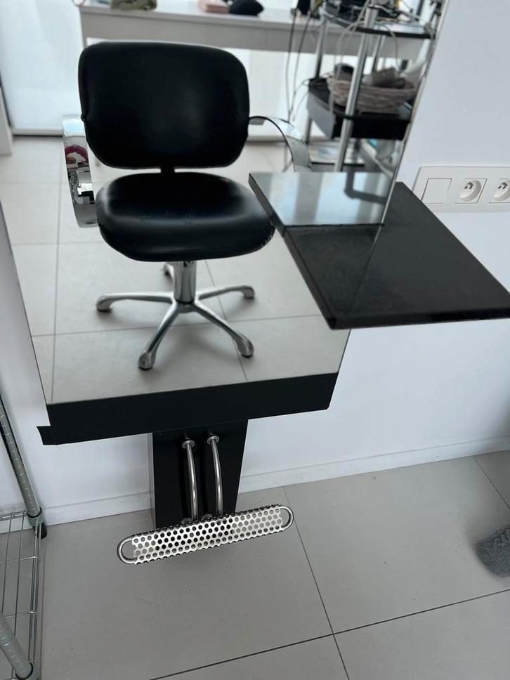 Fauteuil de coiffeur + miroir + chariot à roulettes, Maison & Meubles, Chaises, Enlèvement