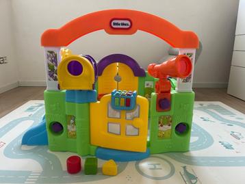 Little Tikes activity garden speelhuisje beschikbaar voor biedingen