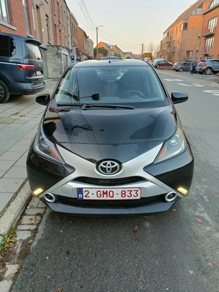 Toyota Aygo Aygo 1.0i VVT-i 5MT, Auto's, Toyota, Particulier, Aygo, ABS, Airbags, Bluetooth, Centrale vergrendeling, Elektrische buitenspiegels