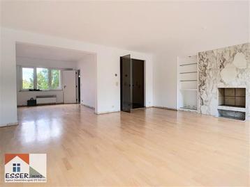 Terrain à vendre à Forest, 3 chambres beschikbaar voor biedingen